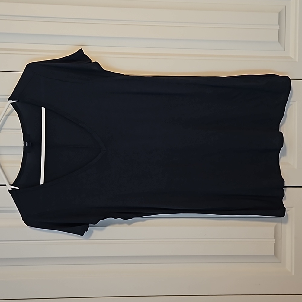 Gap thin tshirt